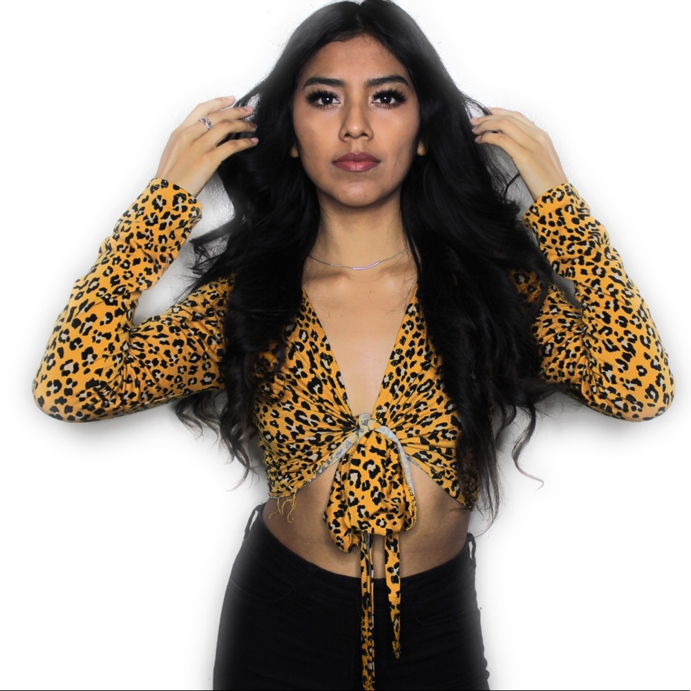 Leopard print Font Tie Crop Top